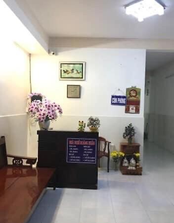 Nha Nghi Hoang Huan Hotel Long Xuyên Екстериор снимка