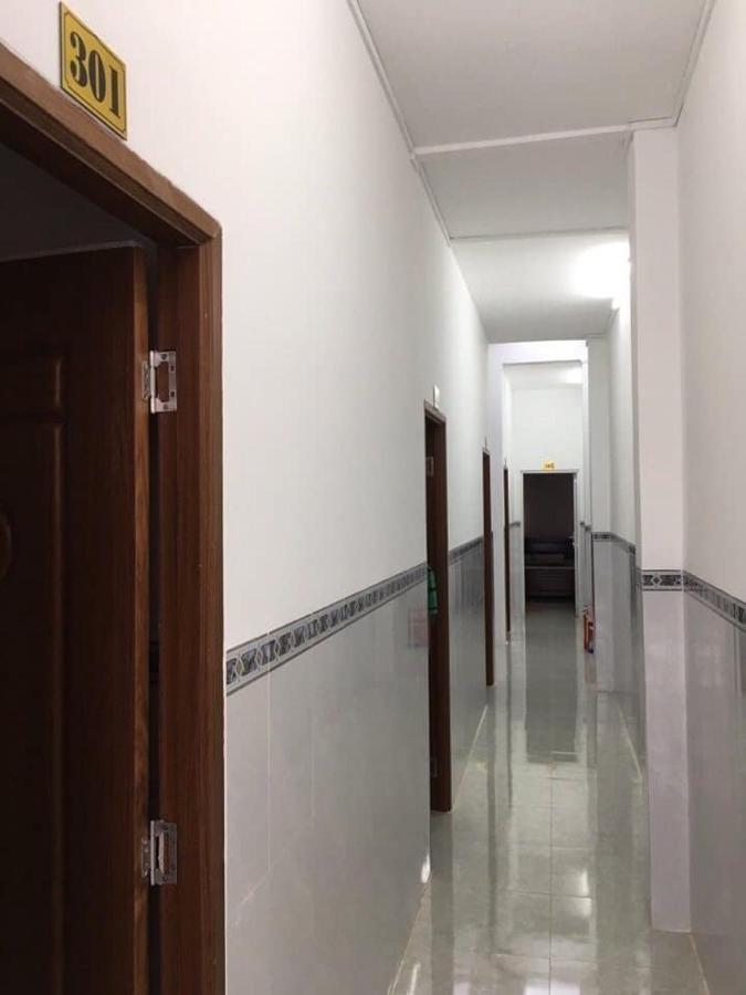 Nha Nghi Hoang Huan Hotel Long Xuyên Екстериор снимка